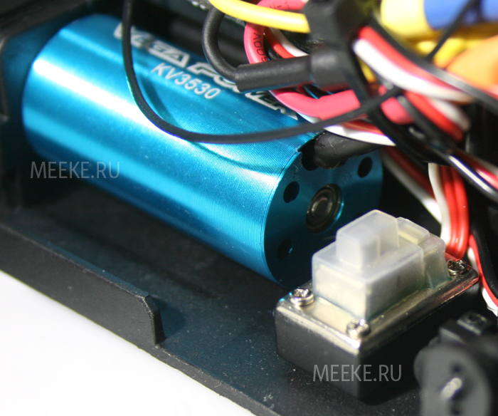 Мощный бесколлекторный двигатель Vega Power Himoto Tyronno E18SCL